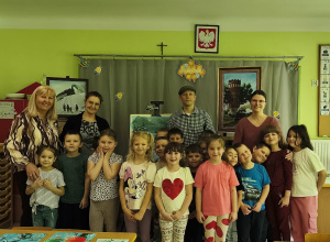 "Spotkanie ze sztuką" - warsztaty w "Pszczółkach" z udziałem Rodziców z grupy.