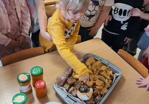 Dyniowe przysmaki w "Żabkach".