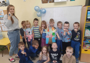 Obchody Międzynarodowego Dnia Praw Dziecka z UNICEF w grupie "Biedronek".