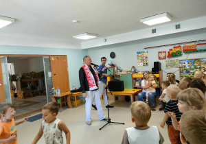 Audycja Muzyczna pt. "Wakacyjne podróże".