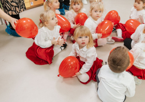 Uroczystość z okazji Dnia Babci i Dziadka w grupie "Wiewiórek".