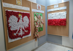 Wystawa - "Narodowe dekoracje", przedstawiająca symbole narodowe i wykonana przez dzieci z grup starszych.
