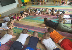 Relaksacja przy kolorowych klepsydrach.