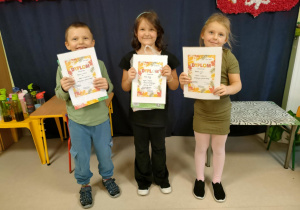 Uczestnicy konkursu z grupy "Pszczółek".