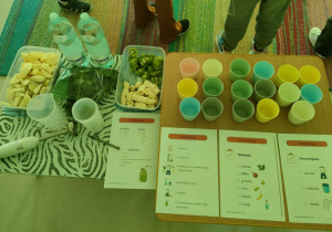 Przygotowane do zajęć kulinarnych składniki i przybory.