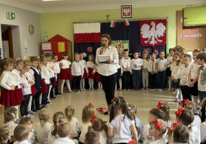 Przemówienie prowadzącej Uroczystość z okazji Narodowego Święta Niepodległości.