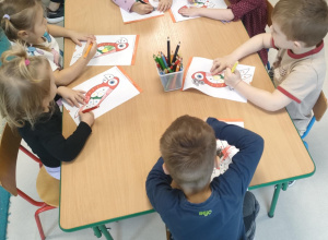 Jeżykowe kolorowanie.