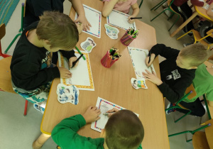 Tworzymy swoje, unikalne pocztówki pełne życzliwości.