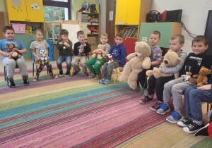 Misiowe zabawy w "Pszczółkach".