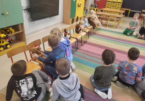 Misiowe zabawy w "Pszczółkach".