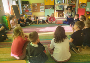 Zabawy andrzejkowe w grupie "Pszczółki".