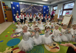 Uroczystość Choinkowa w grupie "Wiewiórek".