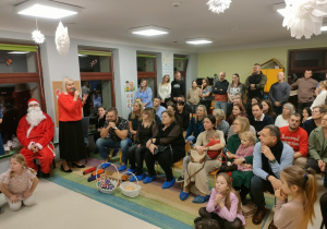 Przemowa p. Dyrektor po zakończeniu występów w grupie "Pszczółek".