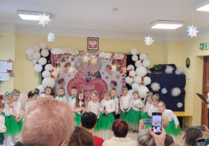 Uroczystość z okazji Dnia Babci i Dziadka w grupie "Żabek".