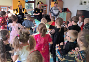 Bal w grupach starszych.