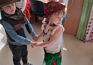 Bal w grupach starszych.