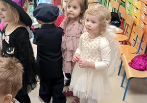 Bal w grupach młodszych.