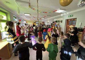 Bal w grupach starszych.