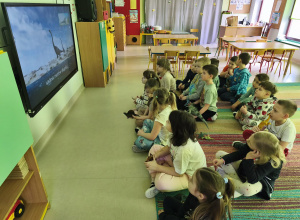 Dzień Dinozaura w grupie "Pszczółek".