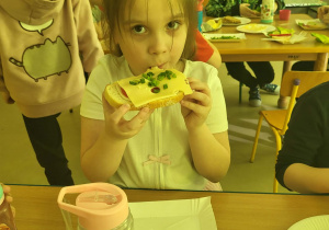 Degustacja kanapeczek pełnych witamin.