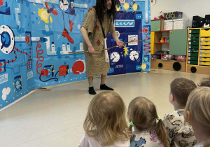 Spotkanie z jaskiniowcem.