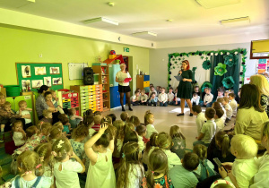 Uroczystość z okazji Dnia Kobiet i Mężczyzn w naszym przedszkolu.