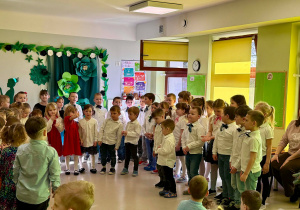 Uroczystość z okazji Dnia Kobiet i Mężczyzn w naszym przedszkolu.