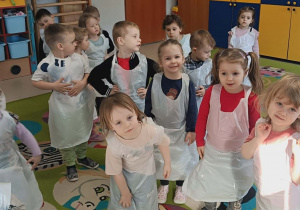 "Jeżyki" gotowe do czekoladowej pracy twórczej.