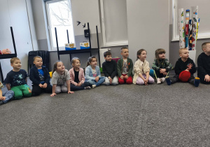 Zajęcia pokazowe z udziałem "Pszczółek" w "Fabryce Języka".