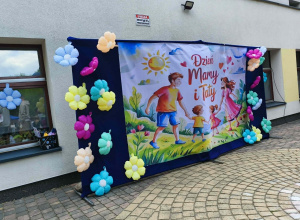 Piknik Rodzinny z okazji Dnia Mamy, Taty i Dziecka na ogrodzie przedszkolnym.