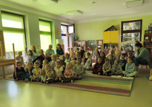 Spotkanie z przedstawicielami schroniska wraz z pieskiem o imieniu Simba.